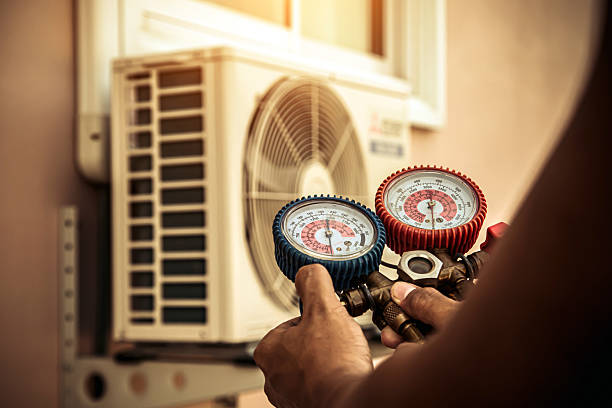 Professional Hvac Installation technician working in Sidney, TX